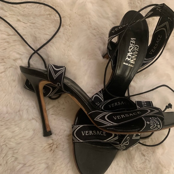 š„š„VERSACE Sandals Size 9 (Europe 40) - Picture 6 of 15